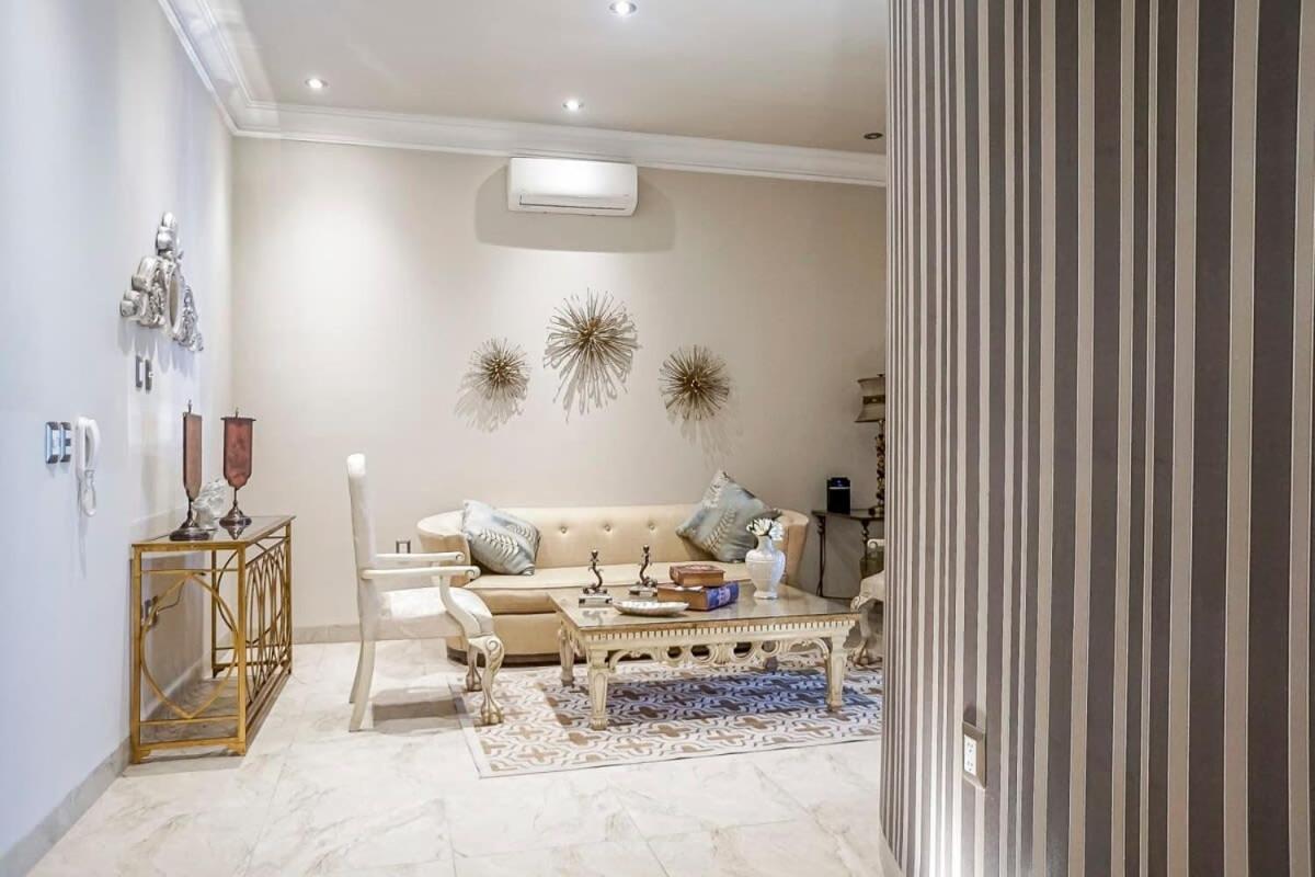 Lujoso Departamento En Leon Apartman Kültér fotó